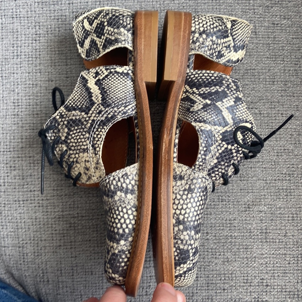 Minimarket cut out leather snakeskin print Oxford size 6.5 or 37. - Picture 7 of 10